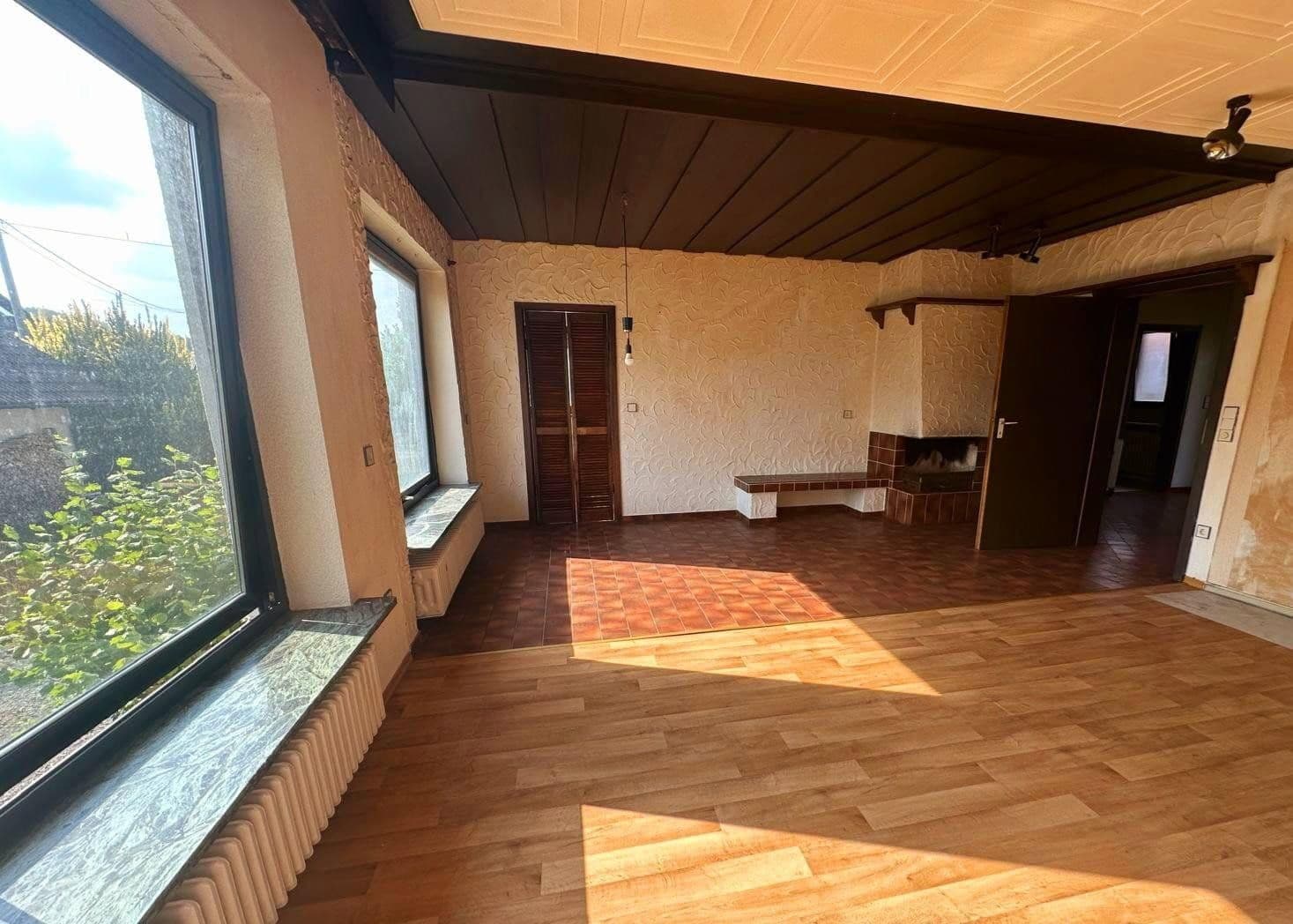 Prodej domu 244 m², pozemek 816 m², Allee 18, Neustadt bei Coburg, Bavorsko Prodej domu 244 m², pozemek 816 m², Allee 18, Neustadt bei Coburg, Bavorsko