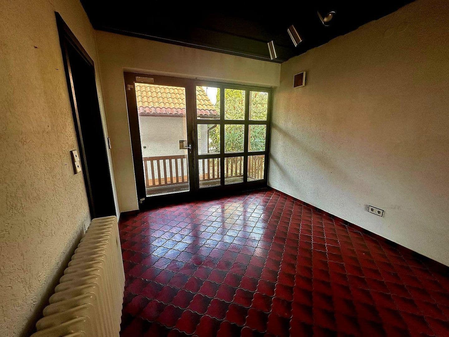 Prodej domu 244 m², pozemek 816 m², Allee 18, Neustadt bei Coburg, Bavorsko Prodej domu 244 m², pozemek 816 m², Allee 18, Neustadt bei Coburg, Bavorsko