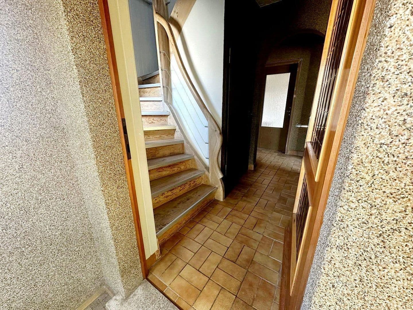 Prodej domu 244 m², pozemek 816 m², Allee 18, Neustadt bei Coburg, Bavorsko Prodej domu 244 m², pozemek 816 m², Allee 18, Neustadt bei Coburg, Bavorsko