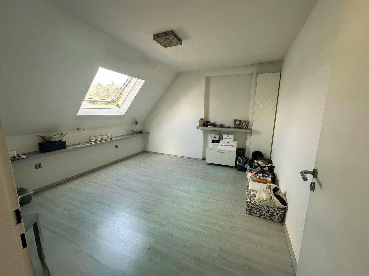Prodej domu 244 m², pozemek 816 m², Allee 18, Neustadt bei Coburg, Bavorsko Prodej domu 244 m², pozemek 816 m², Allee 18, Neustadt bei Coburg, Bavorsko