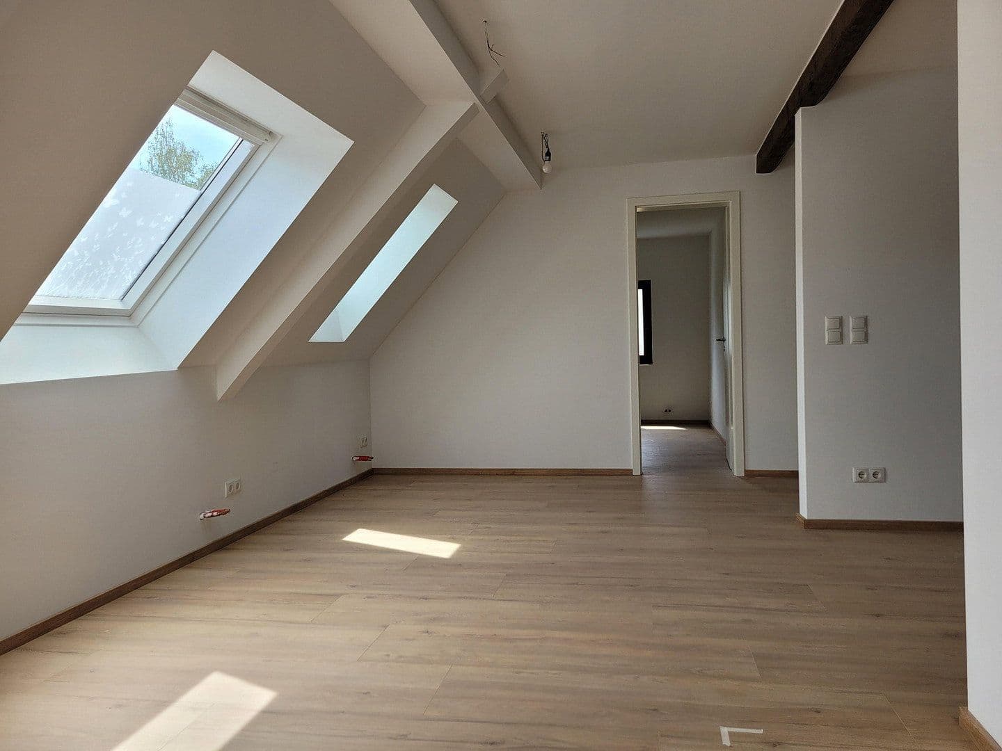 Pronájem bytu 3+1 90 m², Alfter, Severní Porýní-Vestfálsko Pronájem bytu 3+1 90 m², Alfter, Severní Porýní-Vestfálsko