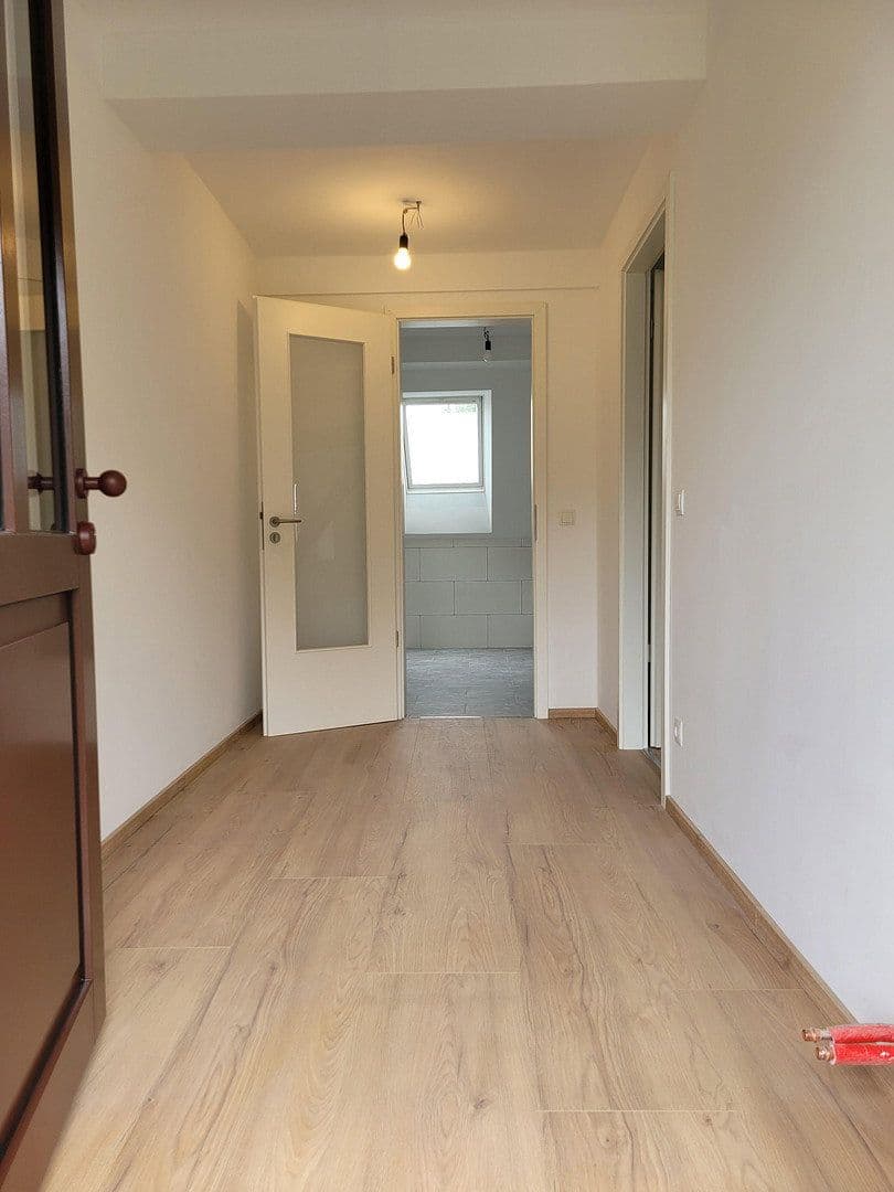 Pronájem bytu 3+1 90 m², Alfter, Severní Porýní-Vestfálsko Pronájem bytu 3+1 90 m², Alfter, Severní Porýní-Vestfálsko