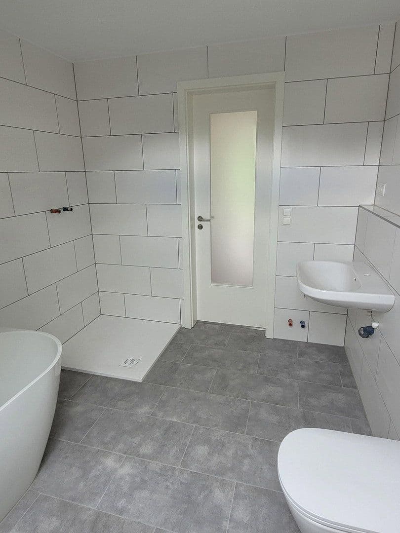 Pronájem bytu 3+1 90 m², Alfter, Severní Porýní-Vestfálsko Pronájem bytu 3+1 90 m², Alfter, Severní Porýní-Vestfálsko