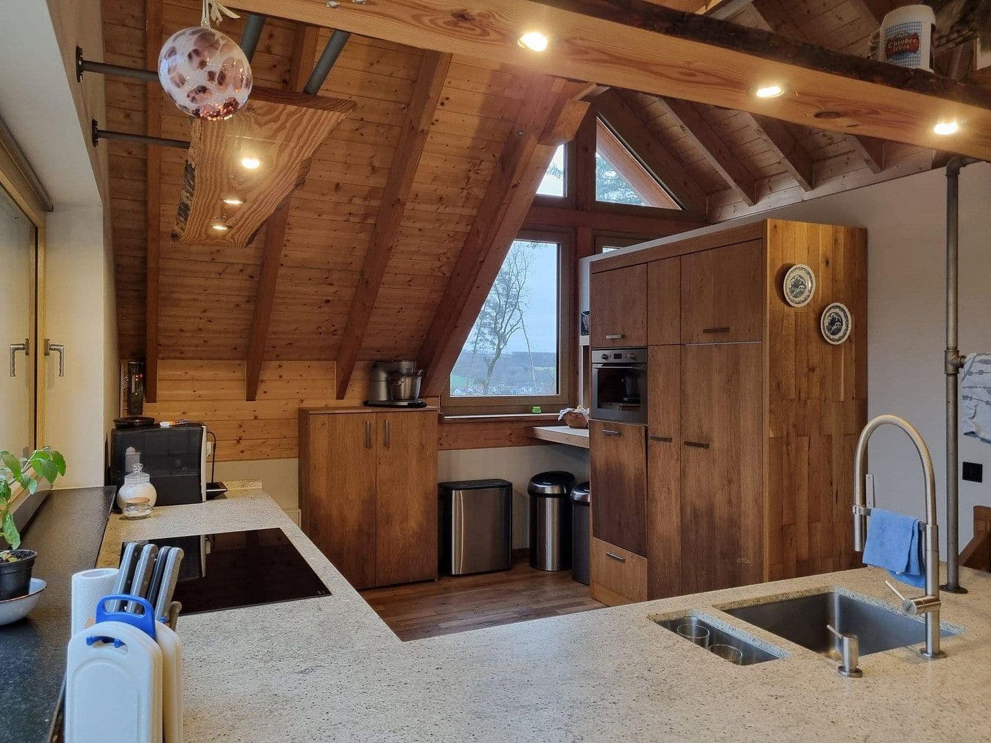 Prodej domu 300 m², pozemek 2.764 m², Altenkirchen (Westerwald), Porýní-Falc Prodej domu 300 m², pozemek 2.764 m², Altenkirchen (Westerwald), Porýní-Falc