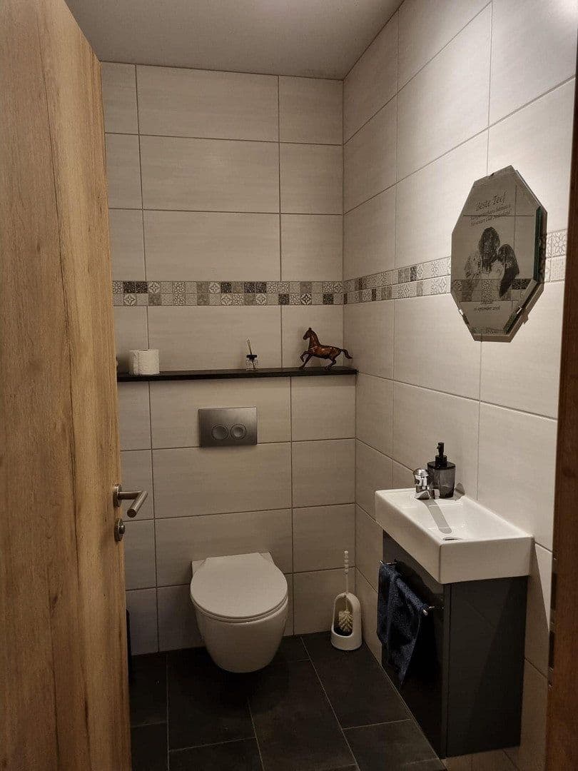 Prodej domu 300 m², pozemek 2.764 m², Altenkirchen (Westerwald), Porýní-Falc Prodej domu 300 m², pozemek 2.764 m², Altenkirchen (Westerwald), Porýní-Falc