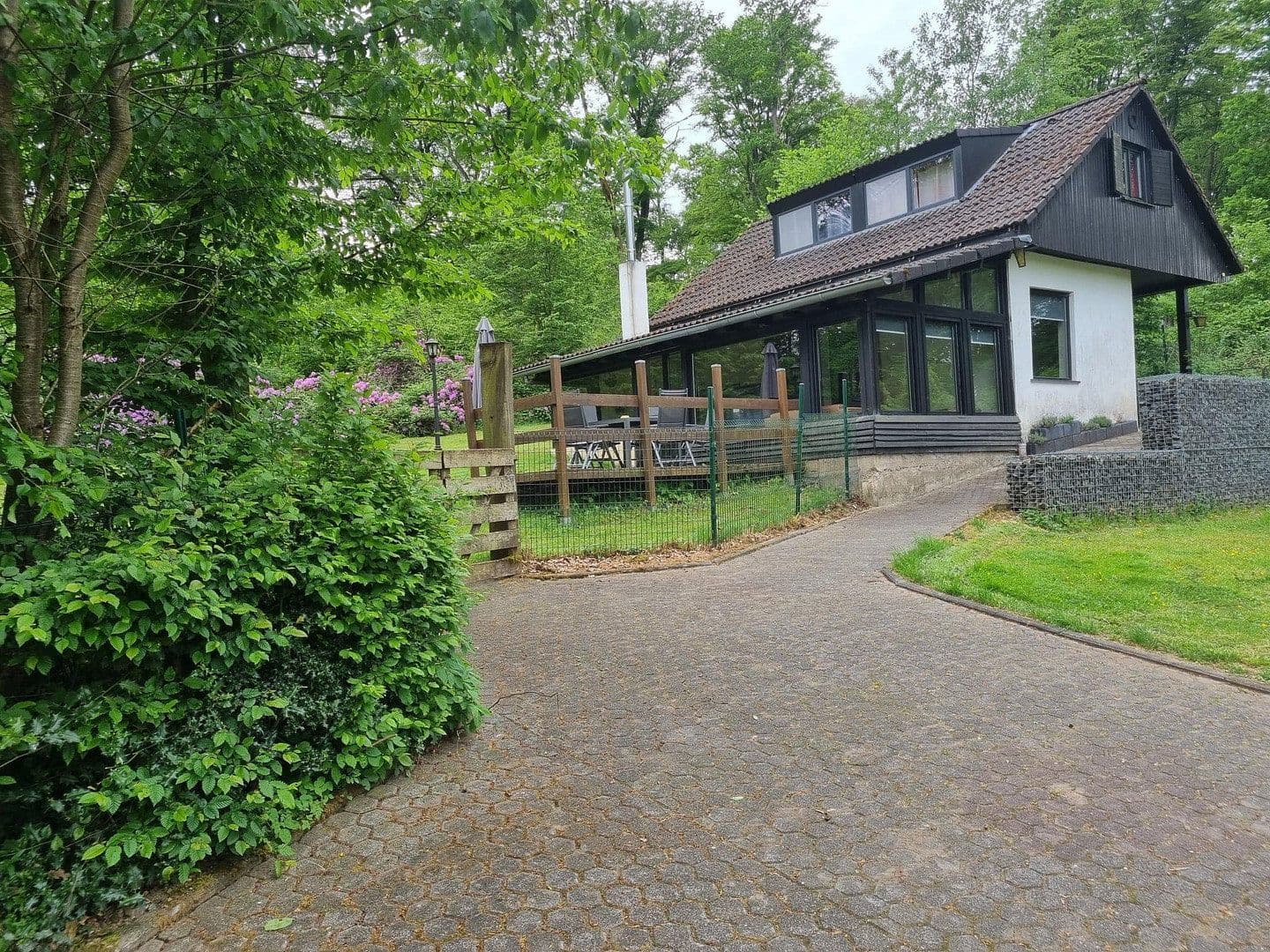 Prodej domu 300 m², pozemek 2.764 m², Altenkirchen (Westerwald), Porýní-Falc Prodej domu 300 m², pozemek 2.764 m², Altenkirchen (Westerwald), Porýní-Falc