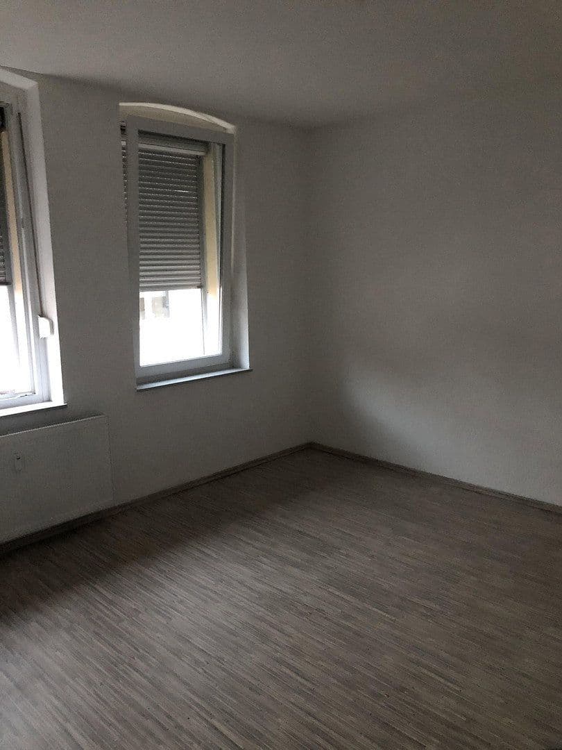 Prodej domu 365 m², pozemek 392 m², Waldstraße.6, Bad Lippspringe, Severní Porýní-Vestfálsko Prodej domu 365 m², pozemek 392 m², Waldstraße.6, Bad Lippspringe, Severní Porýní-Vestfálsko