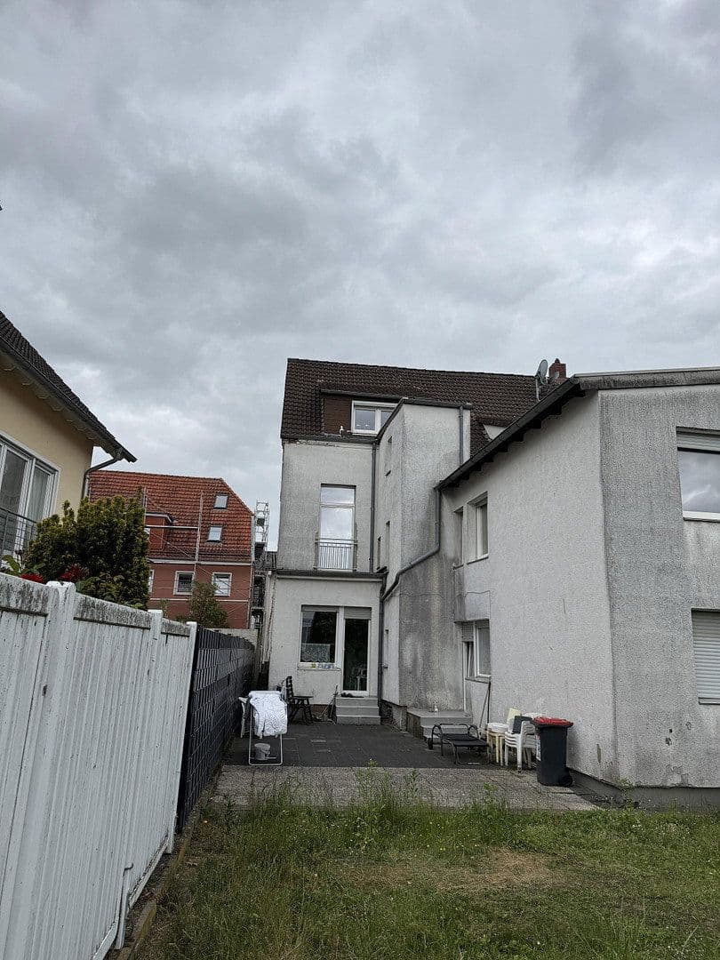 Prodej domu 365 m², pozemek 392 m², Waldstraße.6, Bad Lippspringe, Severní Porýní-Vestfálsko Prodej domu 365 m², pozemek 392 m², Waldstraße.6, Bad Lippspringe, Severní Porýní-Vestfálsko