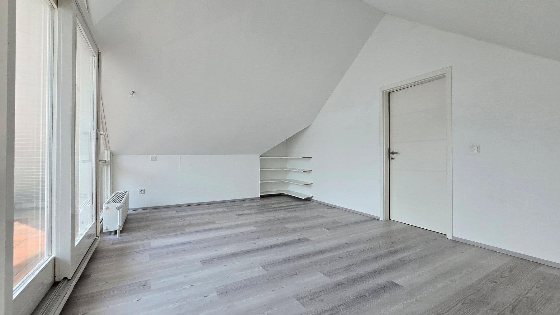 Prodej domu 220 m², pozemek 429 m², Meckenheim, Severní Porýní-Vestfálsko Prodej domu 220 m², pozemek 429 m², Meckenheim, Severní Porýní-Vestfálsko