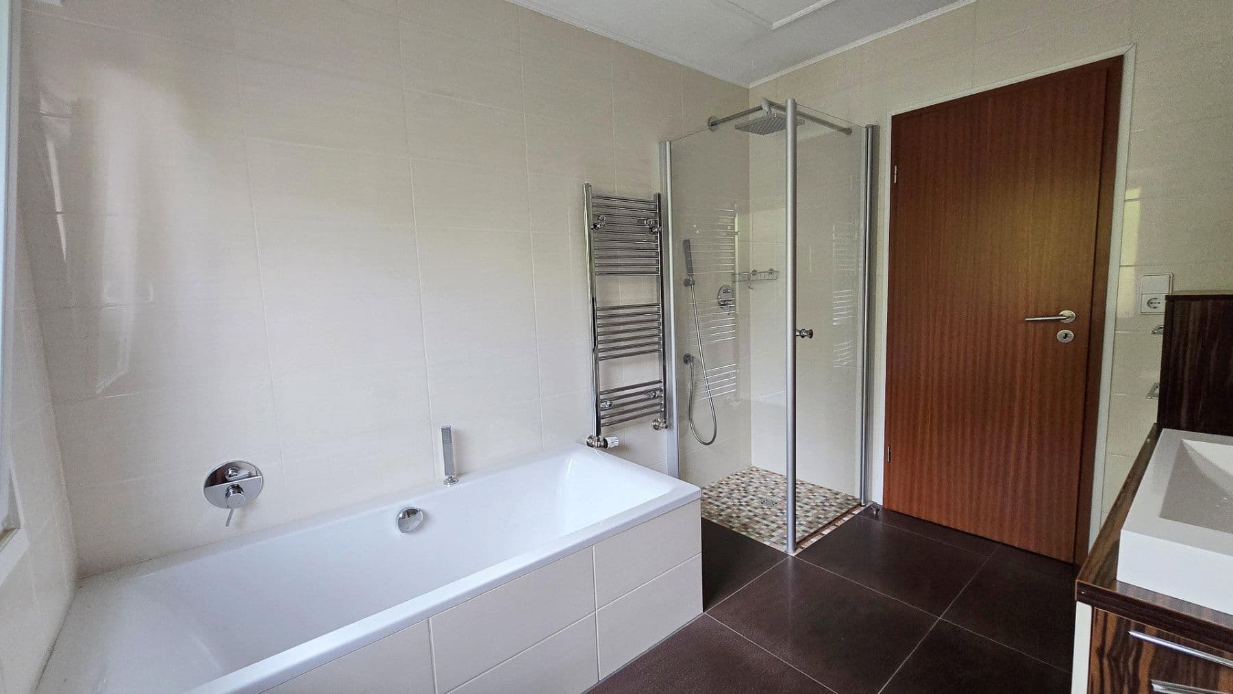 Prodej domu 220 m², pozemek 429 m², Meckenheim, Severní Porýní-Vestfálsko Prodej domu 220 m², pozemek 429 m², Meckenheim, Severní Porýní-Vestfálsko