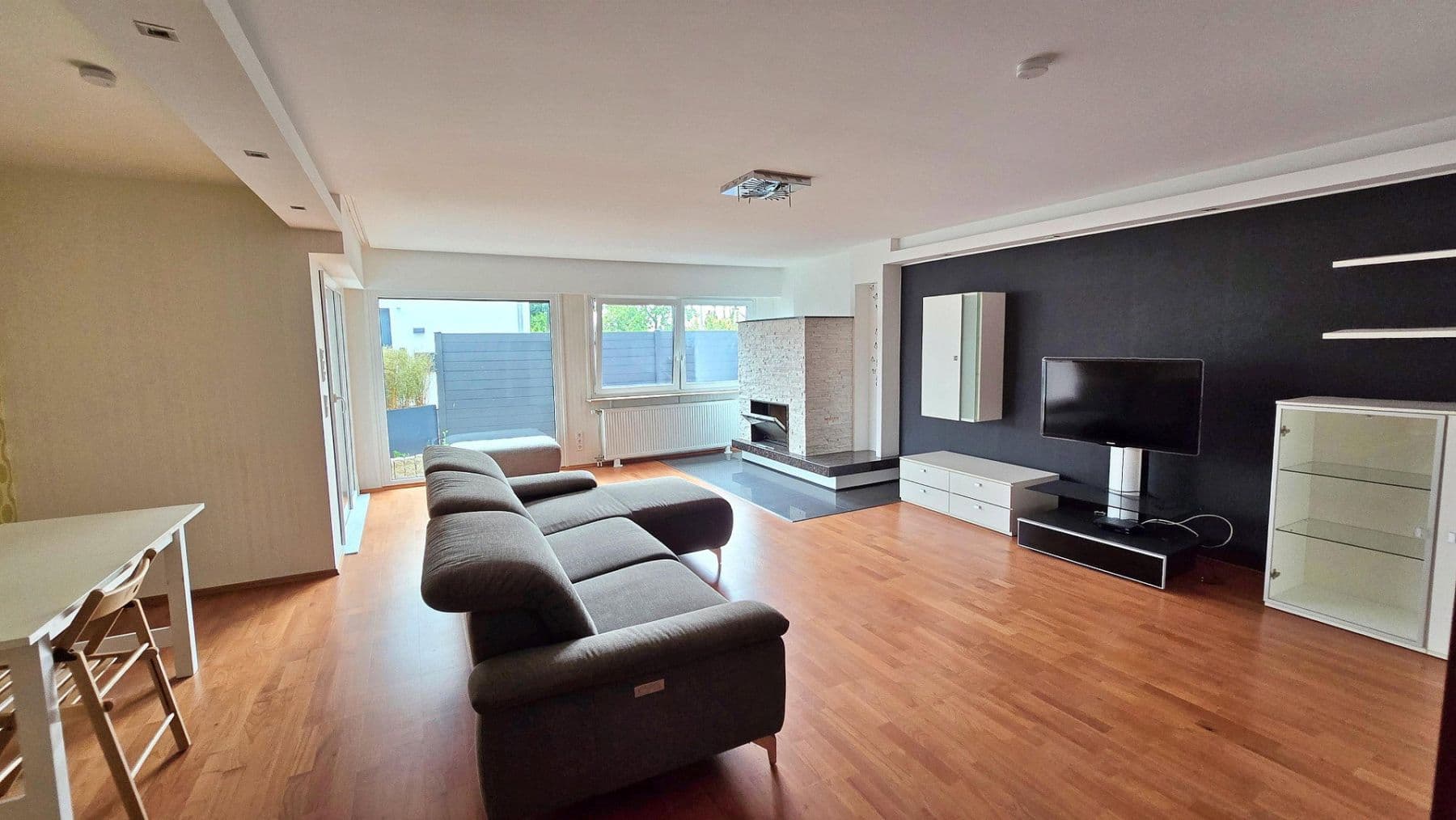 Prodej domu 220 m², pozemek 429 m², Meckenheim, Severní Porýní-Vestfálsko Prodej domu 220 m², pozemek 429 m², Meckenheim, Severní Porýní-Vestfálsko