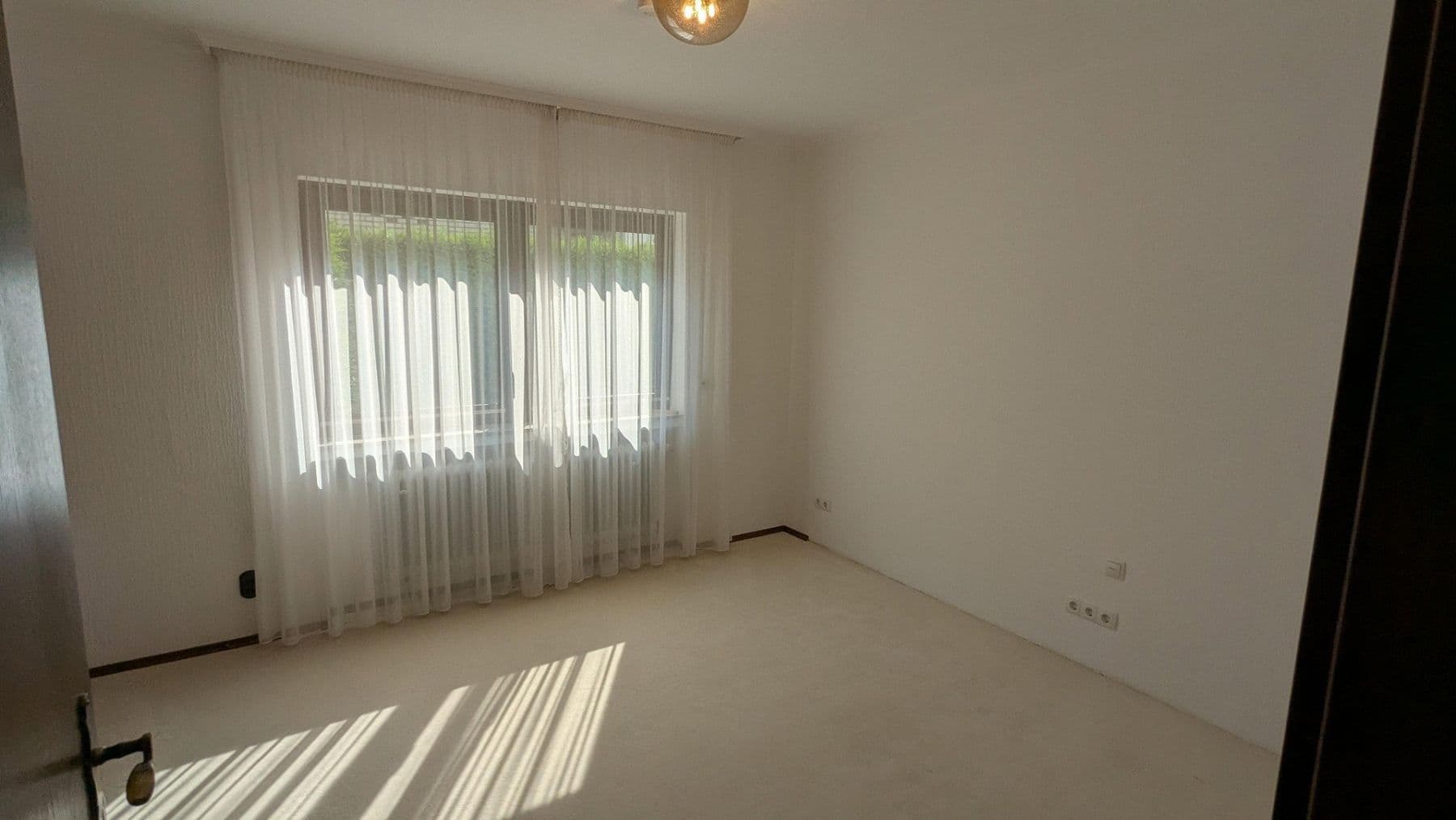 Prodej domu 205 m², pozemek 684 m², Henri-Spaak-Str. 119, Alfter, Severní Porýní-Vestfálsko Prodej domu 205 m², pozemek 684 m², Henri-Spaak-Str. 119, Alfter, Severní Porýní-Vestfálsko