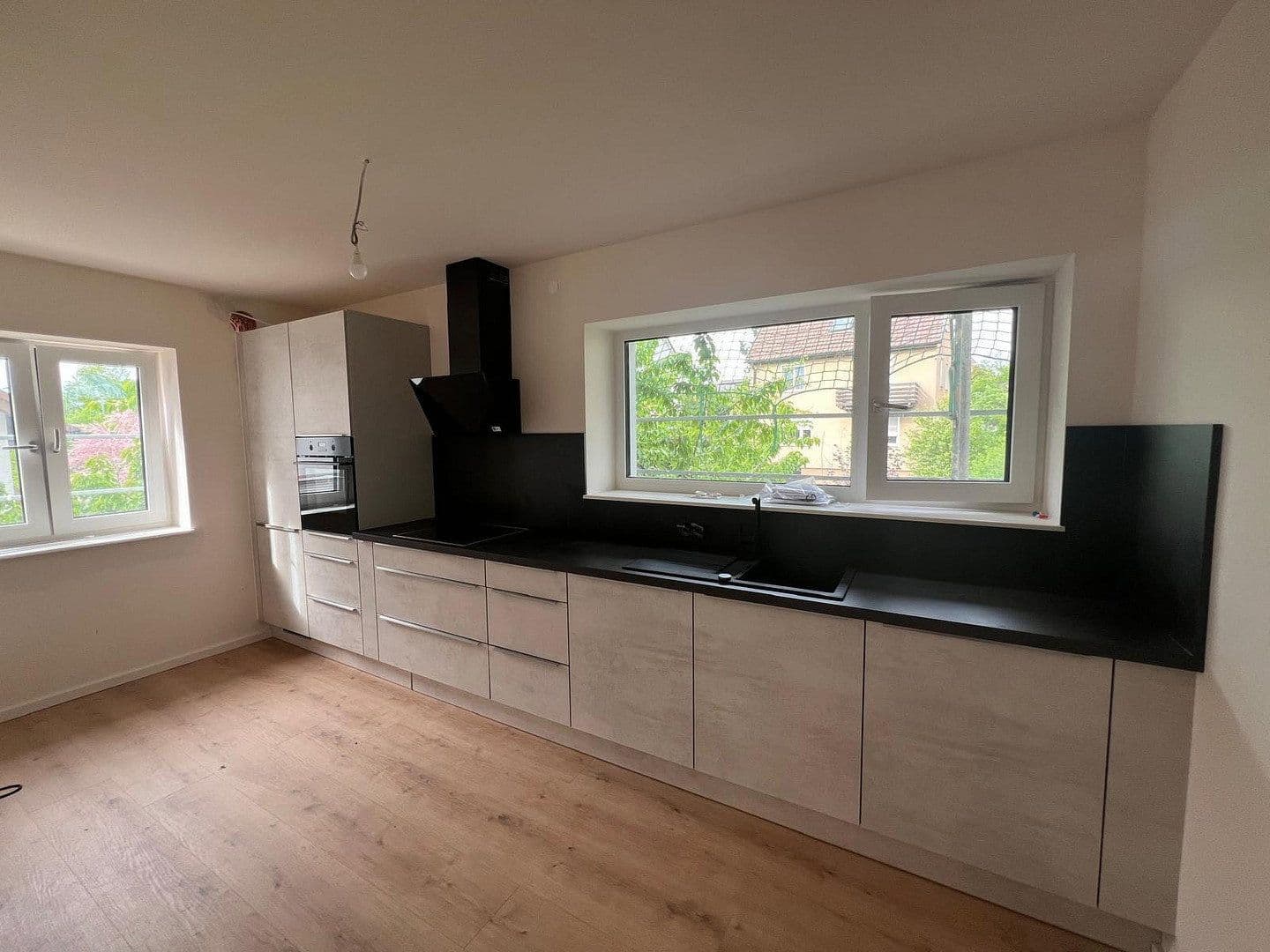 Pronájem bytu 3+kk 105 m², Im Schießgärtle 17, Stuttgart, Bádensko-Württembersko Pronájem bytu 3+kk 105 m², Im Schießgärtle 17, Stuttgart, Bádensko-Württembersko