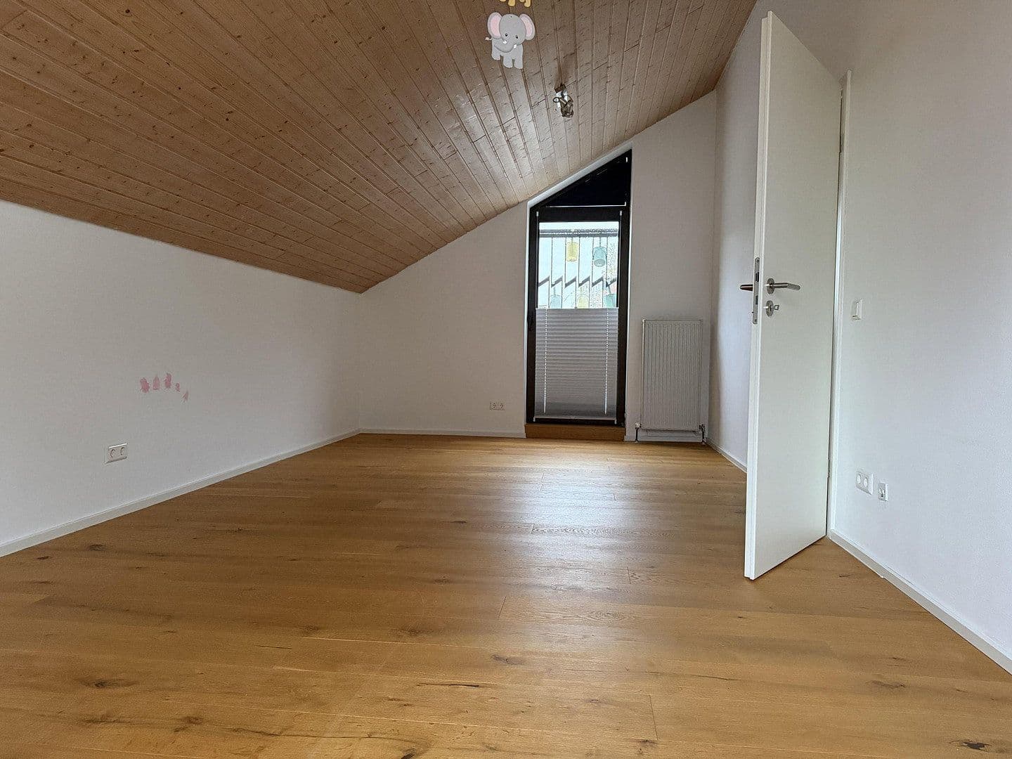 Prodej bytu 3+1 150 m², Möckmühl, Bádensko-Württembersko Prodej bytu 3+1 150 m², Möckmühl, Bádensko-Württembersko
