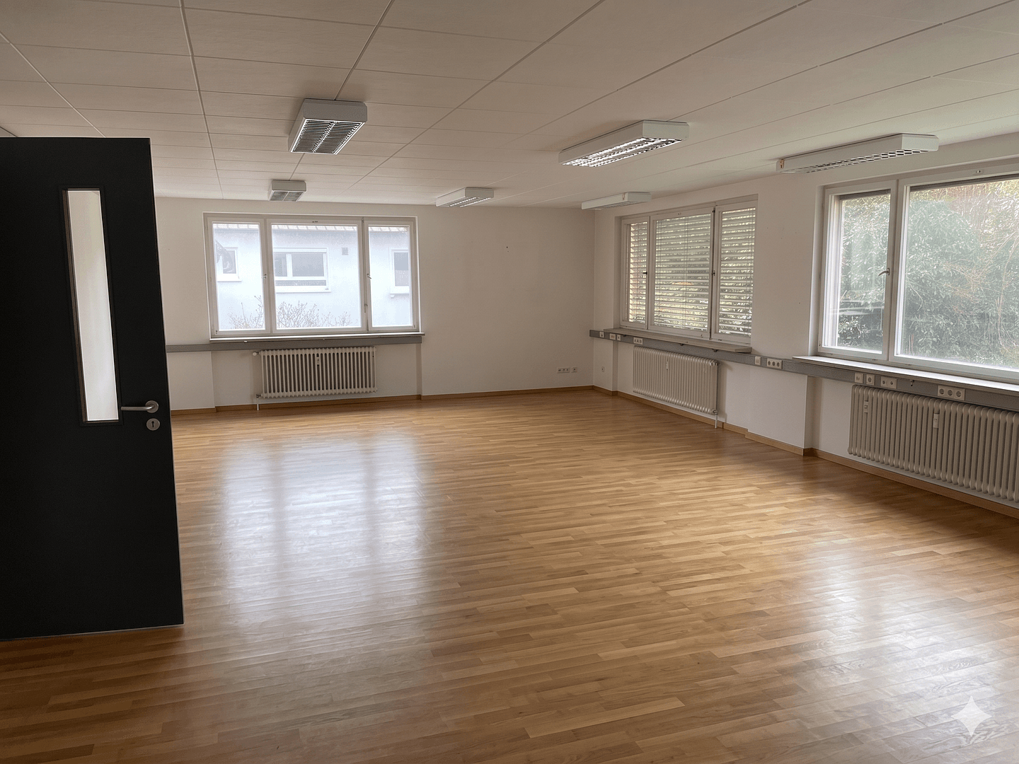 Pronájem kanceláře 530 m², Klingleweg 8, Meersburg, Bádensko-Württembersko Pronájem kanceláře 530 m², Klingleweg 8, Meersburg, Bádensko-Württembersko