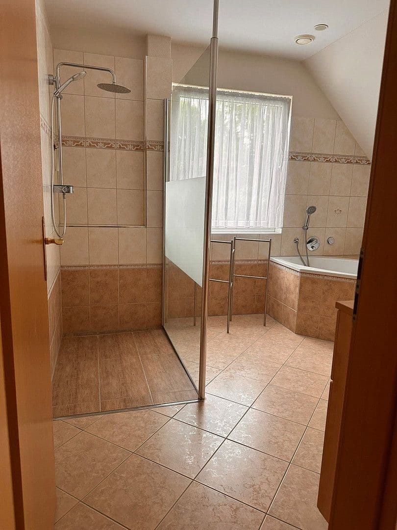 Prodej domu 116 m², pozemek 650 m², Glienicke/Nordbahn, Braniborsko Prodej domu 116 m², pozemek 650 m², Glienicke/Nordbahn, Braniborsko
