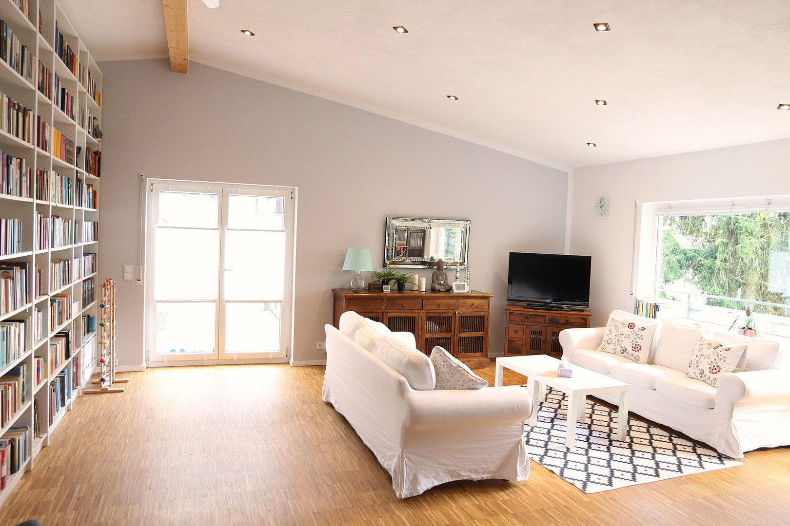 Prodej domu 217 m², pozemek 616 m², Teningen, Bádensko-Württembersko Prodej domu 217 m², pozemek 616 m², Teningen, Bádensko-Württembersko