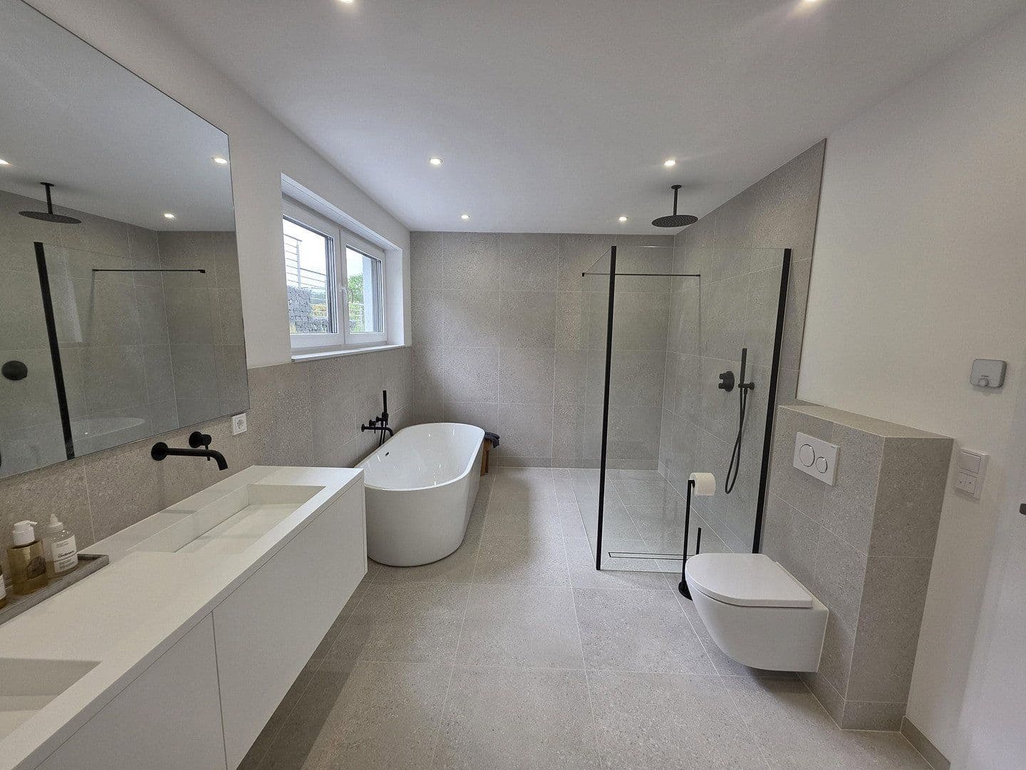 Prodej domu 203 m², pozemek 876 m², Göllheim, Porýní-Falc Prodej domu 203 m², pozemek 876 m², Göllheim, Porýní-Falc