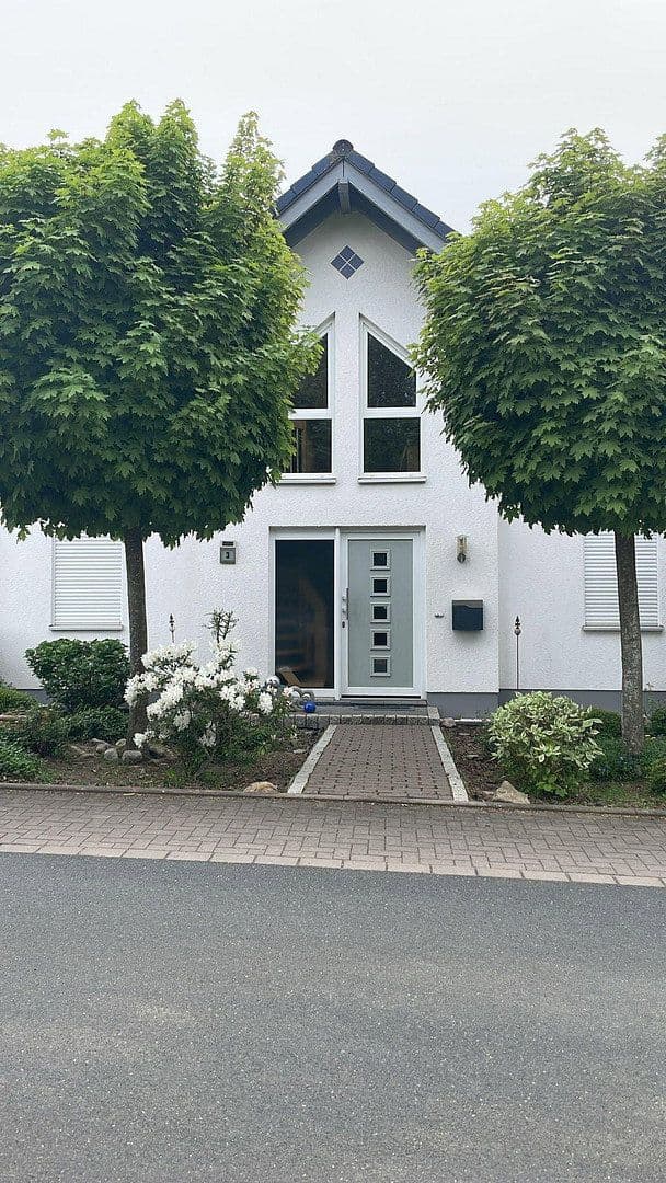 Pronájem domu 151 m², pozemek 650 m², Porta Westfalica, Severní Porýní-Vestfálsko Pronájem domu 151 m², pozemek 650 m², Porta Westfalica, Severní Porýní-Vestfálsko