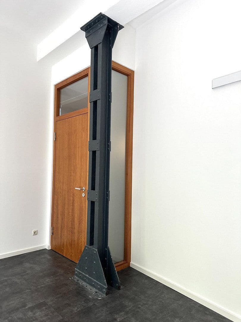 Pronájem kanceláře 33 m², Giesensdorfer Str. 29, Berlin, Berlín Pronájem kanceláře 33 m², Giesensdorfer Str. 29, Berlin, Berlín