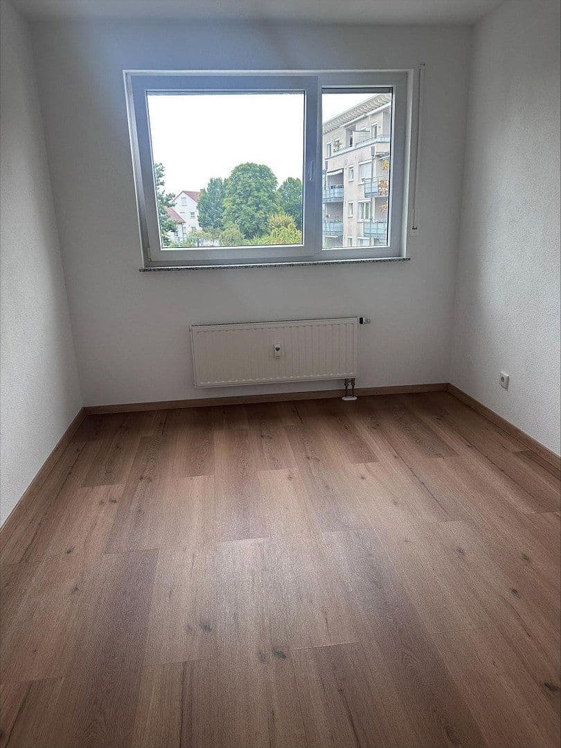 Pronájem bytu 3+kk 84 m², Anne Frank Straße 1, Schwieberdingen, Bádensko-Württembersko Pronájem bytu 3+kk 84 m², Anne Frank Straße 1, Schwieberdingen, Bádensko-Württembersko