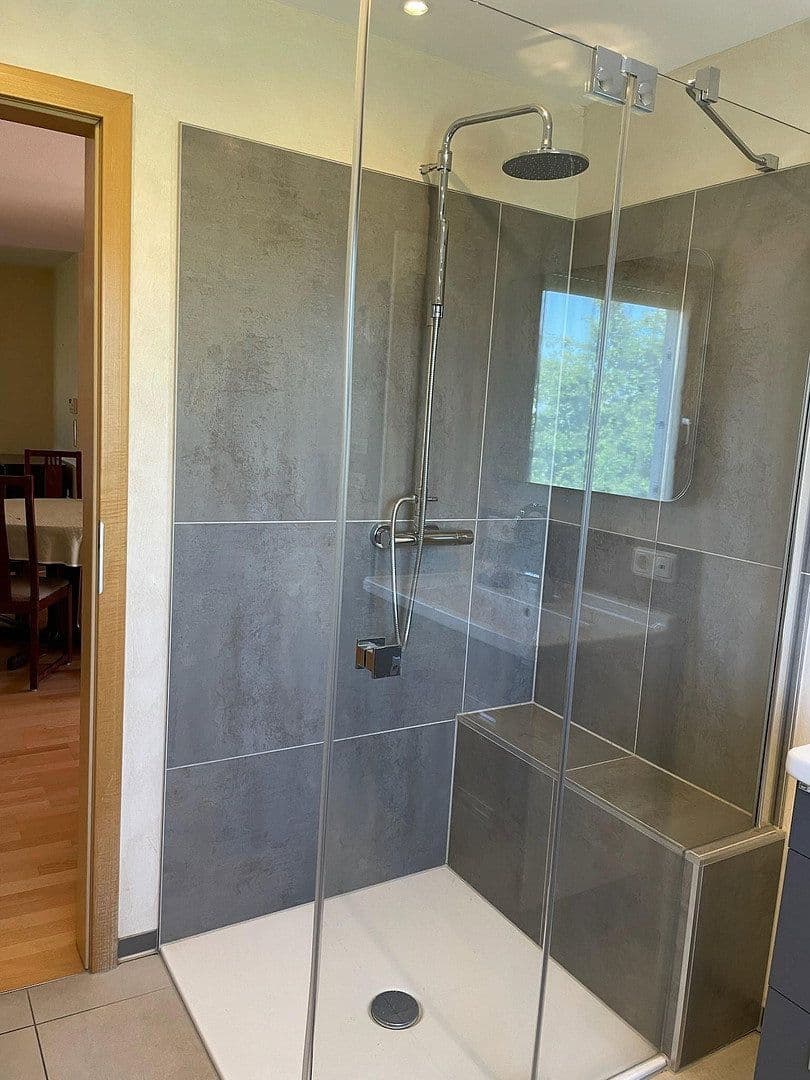 Prodej domu 190 m², pozemek 956 m², Welschneudorf, Porýní-Falc Prodej domu 190 m², pozemek 956 m², Welschneudorf, Porýní-Falc