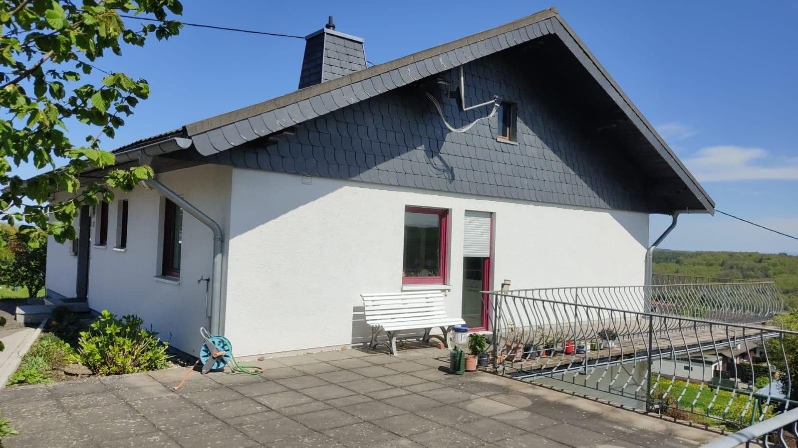 Prodej domu 190 m², pozemek 956 m², Welschneudorf, Porýní-Falc Prodej domu 190 m², pozemek 956 m², Welschneudorf, Porýní-Falc