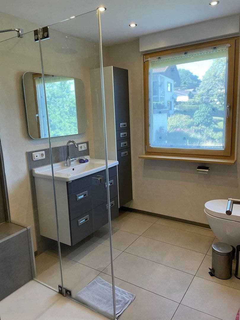 Prodej domu 190 m², pozemek 956 m², Welschneudorf, Porýní-Falc Prodej domu 190 m², pozemek 956 m², Welschneudorf, Porýní-Falc