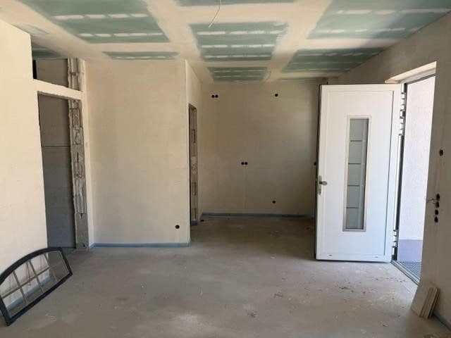 Pronájem bytu 2+1 64 m², Tremmener Straße 2a, Nauen, Braniborsko Pronájem bytu 2+1 64 m², Tremmener Straße 2a, Nauen, Braniborsko