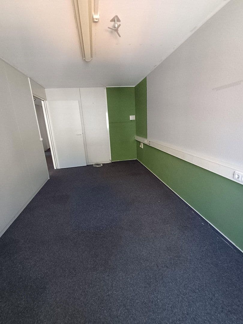 Pronájem kanceláře 1.050 m², Böblingen, Bádensko-Württembersko Pronájem kanceláře 1.050 m², Böblingen, Bádensko-Württembersko