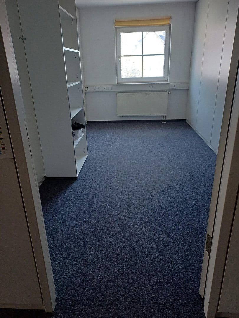 Pronájem kanceláře 1.050 m², Böblingen, Bádensko-Württembersko Pronájem kanceláře 1.050 m², Böblingen, Bádensko-Württembersko