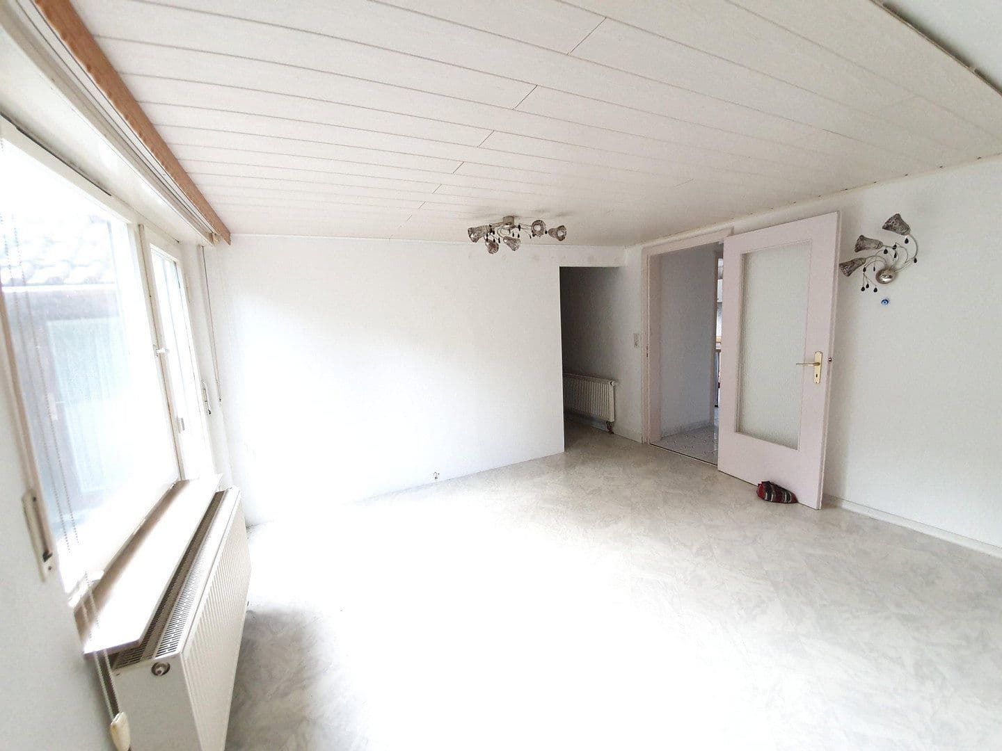 Prodej domu 260 m², pozemek 1.183 m², Häglesweg 14, Neuenbürg, Bádensko-Württembersko Prodej domu 260 m², pozemek 1.183 m², Häglesweg 14, Neuenbürg, Bádensko-Württembersko