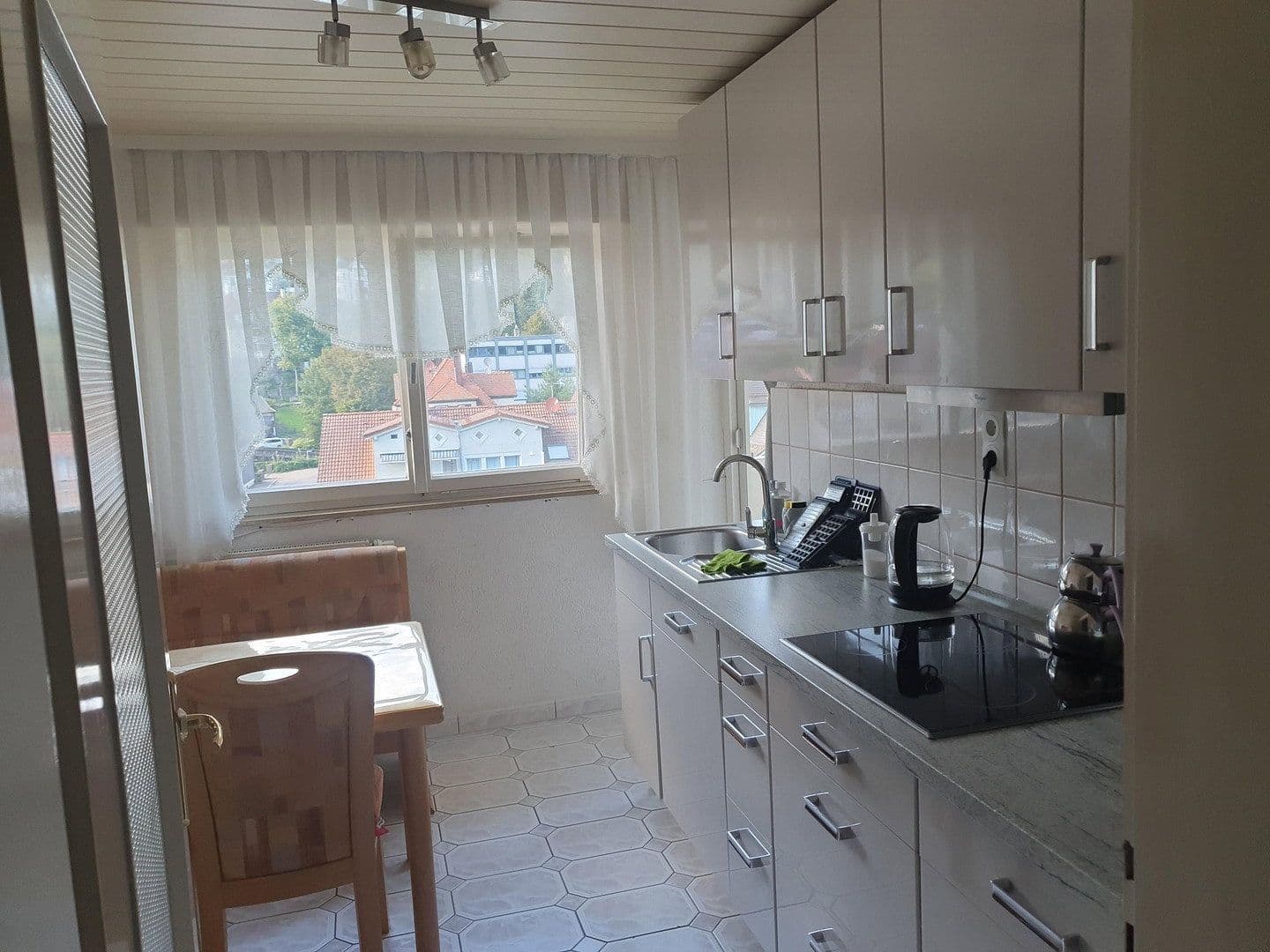 Prodej domu 260 m², pozemek 1.183 m², Häglesweg 14, Neuenbürg, Bádensko-Württembersko Prodej domu 260 m², pozemek 1.183 m², Häglesweg 14, Neuenbürg, Bádensko-Württembersko