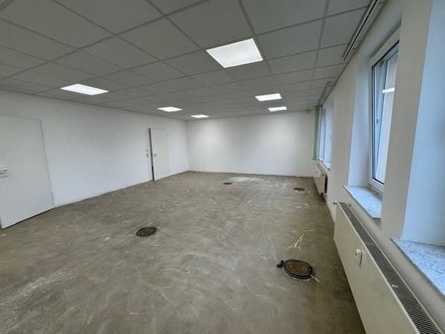 Pronájem kanceláře 450 m², Wilhelmstraße 78, Reilingen, Bádensko-Württembersko Pronájem kanceláře 450 m², Wilhelmstraße 78, Reilingen, Bádensko-Württembersko