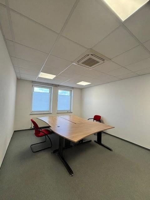 Pronájem kanceláře 450 m², Wilhelmstraße 78, Reilingen, Bádensko-Württembersko Pronájem kanceláře 450 m², Wilhelmstraße 78, Reilingen, Bádensko-Württembersko