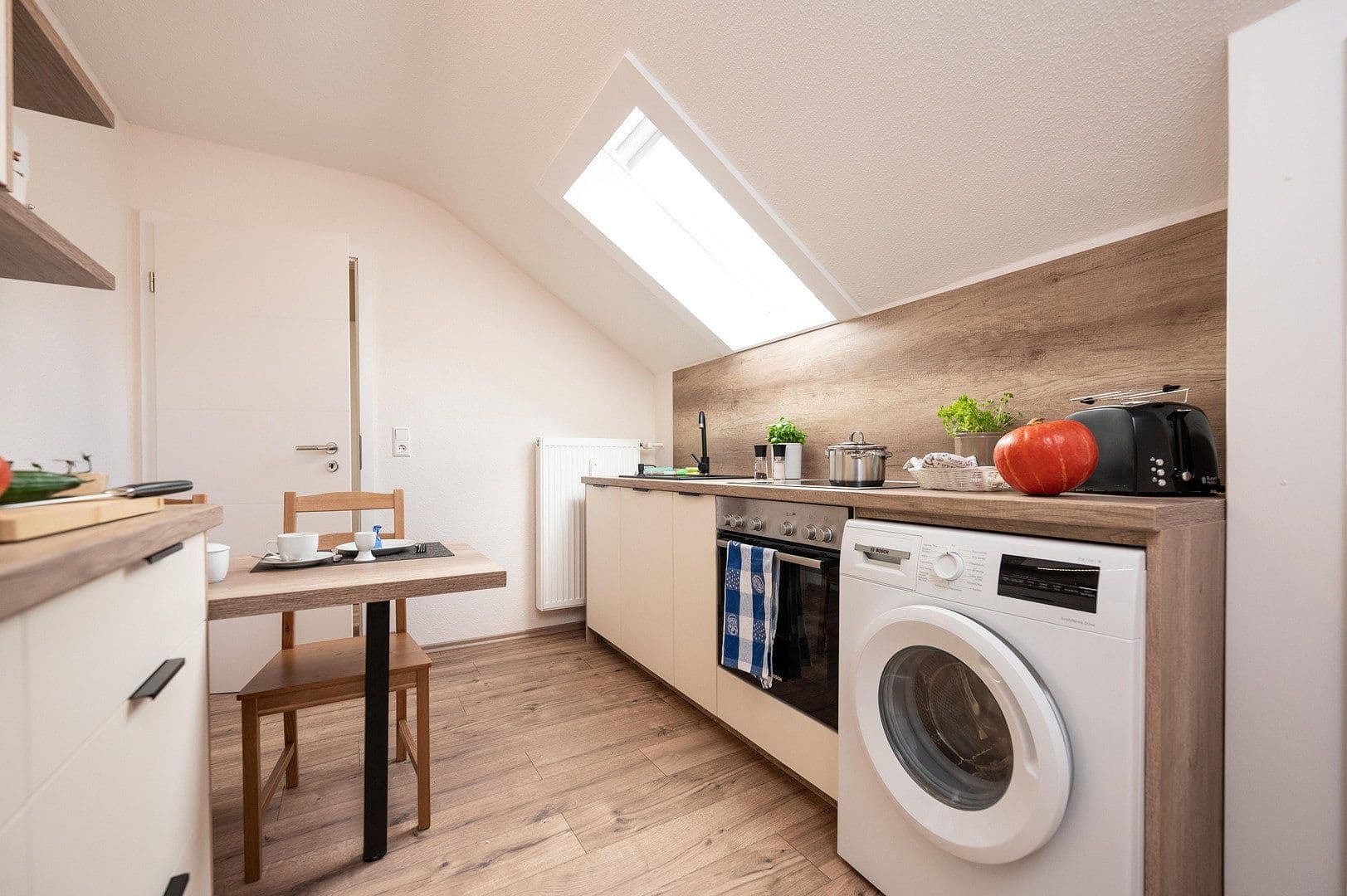 Pronájem bytu 2+1 49 m², Josef-Görres-Straße 41, Kirn, Porýní-Falc Pronájem bytu 2+1 49 m², Josef-Görres-Straße 41, Kirn, Porýní-Falc