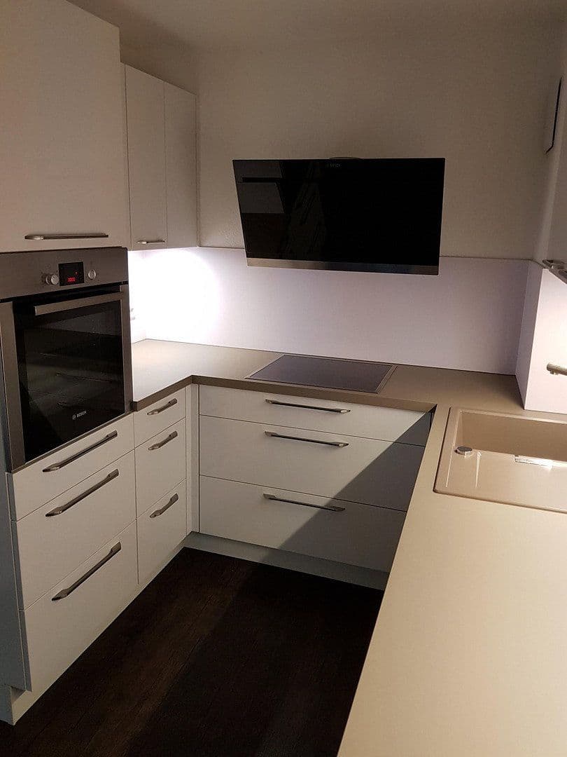 Prodej bytu 2+1 58 m², Leingarten, Bádensko-Württembersko Prodej bytu 2+1 58 m², Leingarten, Bádensko-Württembersko
