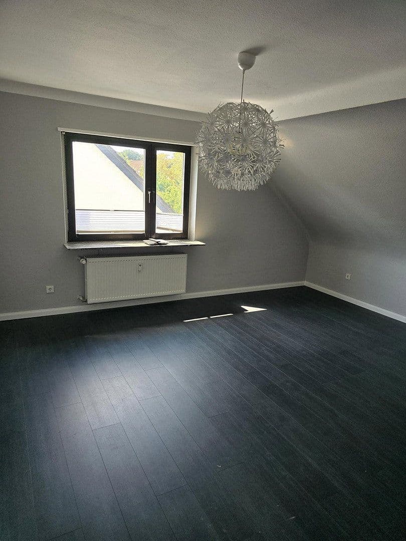 Prodej domu 268 m², pozemek 688 m², Kirkel, Země Sársko Prodej domu 268 m², pozemek 688 m², Kirkel, Země Sársko