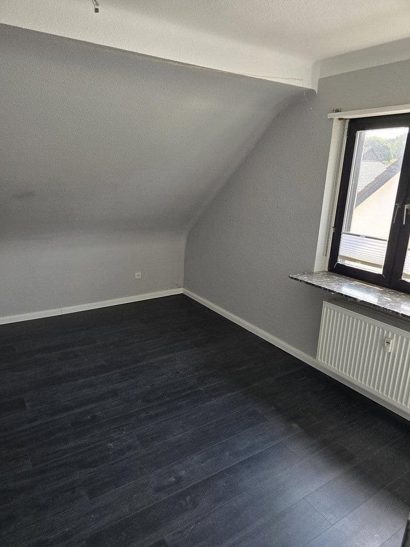 Prodej domu 268 m², pozemek 688 m², Kirkel, Země Sársko Prodej domu 268 m², pozemek 688 m², Kirkel, Země Sársko
