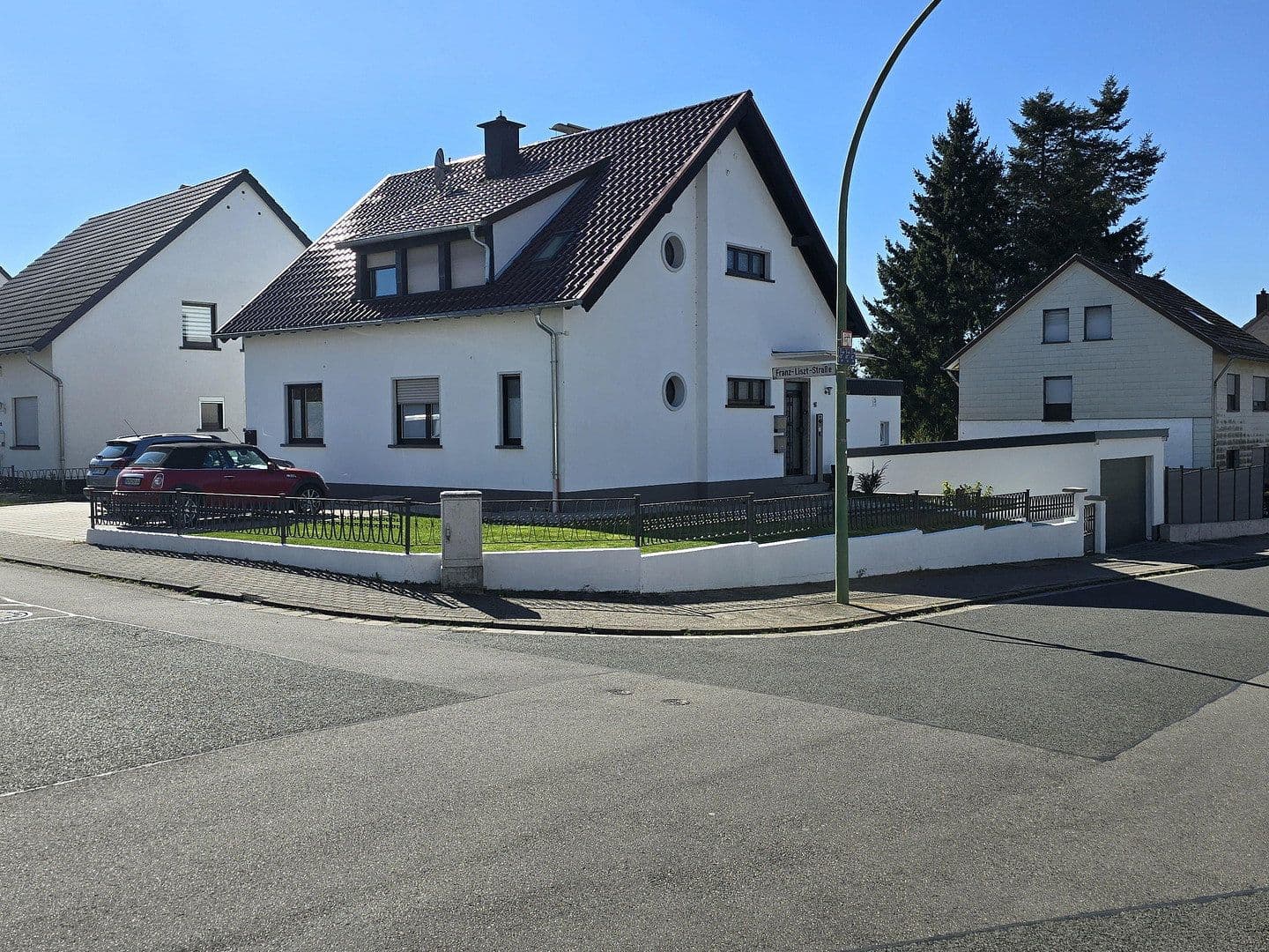 Prodej domu 268 m², pozemek 688 m², Kirkel, Země Sársko Prodej domu 268 m², pozemek 688 m², Kirkel, Země Sársko
