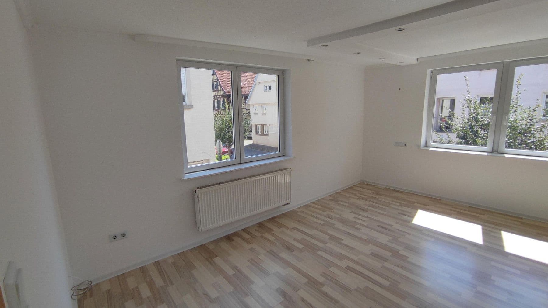 Pronájem bytu 3+1 94 m², Hauptstrasse 30, Pleidelsheim, Bádensko-Württembersko Pronájem bytu 3+1 94 m², Hauptstrasse 30, Pleidelsheim, Bádensko-Württembersko