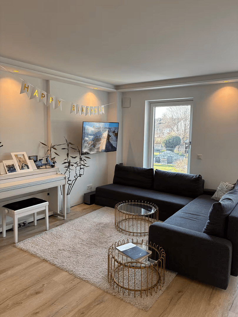 Pronájem bytu 2+1 65 m², Reismühlenstraße 4, München, Bavorsko Pronájem bytu 2+1 65 m², Reismühlenstraße 4, München, Bavorsko