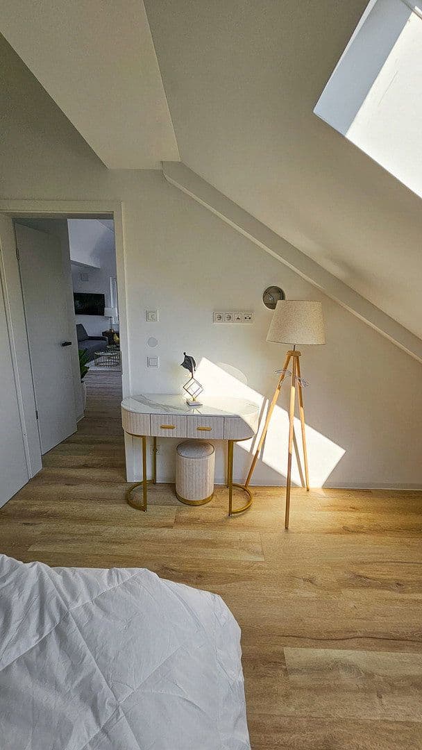 Pronájem bytu 2+1 76 m², Reismühlenstraße 4, München, Bavorsko Pronájem bytu 2+1 76 m², Reismühlenstraße 4, München, Bavorsko