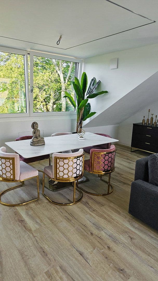 Pronájem bytu 2+1 76 m², Reismühlenstraße 4, München, Bavorsko Pronájem bytu 2+1 76 m², Reismühlenstraße 4, München, Bavorsko