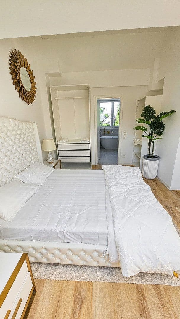 Pronájem bytu 2+1 76 m², Reismühlenstraße 4, München, Bavorsko Pronájem bytu 2+1 76 m², Reismühlenstraße 4, München, Bavorsko