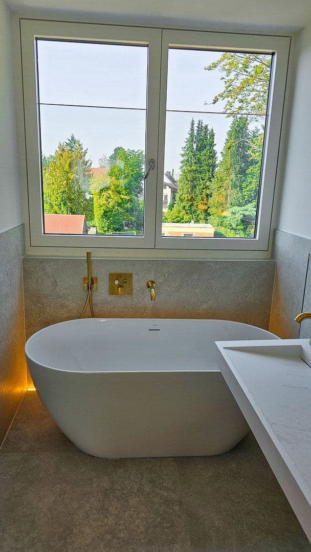 Pronájem bytu 2+1 76 m², Reismühlenstraße 4, München, Bavorsko Pronájem bytu 2+1 76 m², Reismühlenstraße 4, München, Bavorsko