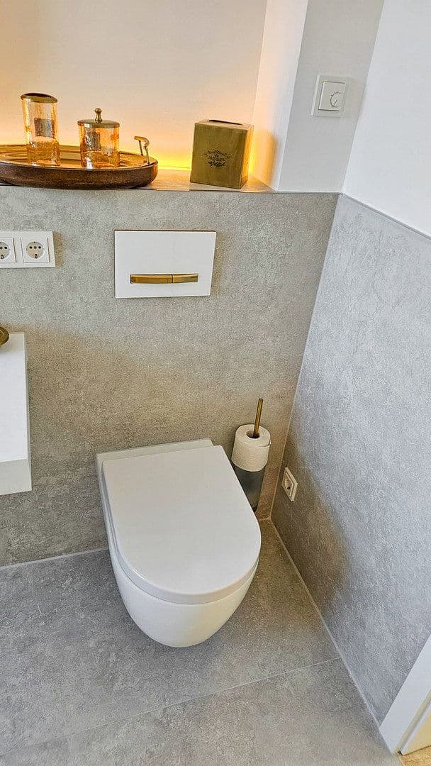 Pronájem bytu 2+1 76 m², Reismühlenstraße 4, München, Bavorsko Pronájem bytu 2+1 76 m², Reismühlenstraße 4, München, Bavorsko