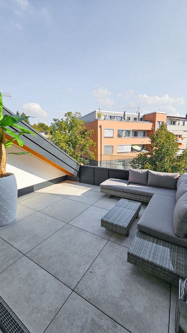 Pronájem bytu 2+1 76 m², Reismühlenstraße 4, München, Bavorsko Pronájem bytu 2+1 76 m², Reismühlenstraße 4, München, Bavorsko