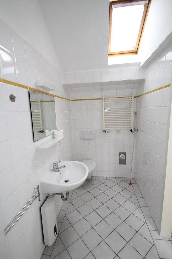 Pronájem bytu 2+1 52 m², Keplerstraße 24, Göttingen, Dolní Sasko Pronájem bytu 2+1 52 m², Keplerstraße 24, Göttingen, Dolní Sasko