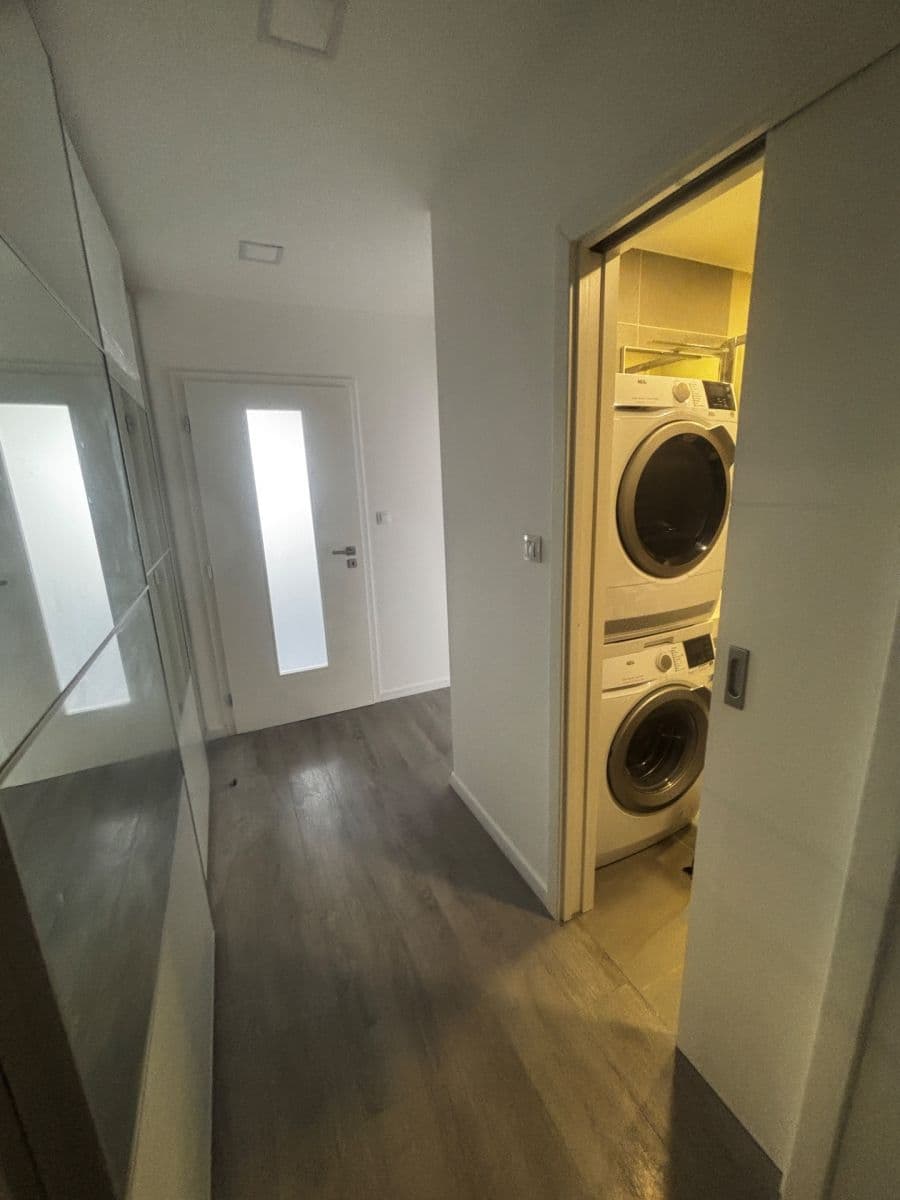 Prodej bytu 2+kk 42 m², Prosecká, Praha, Praha Prodej bytu 2+kk 42 m², Prosecká, Praha, Praha